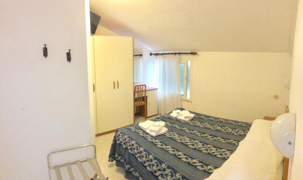Hotel Villa Lieta Rimini Esterno foto
