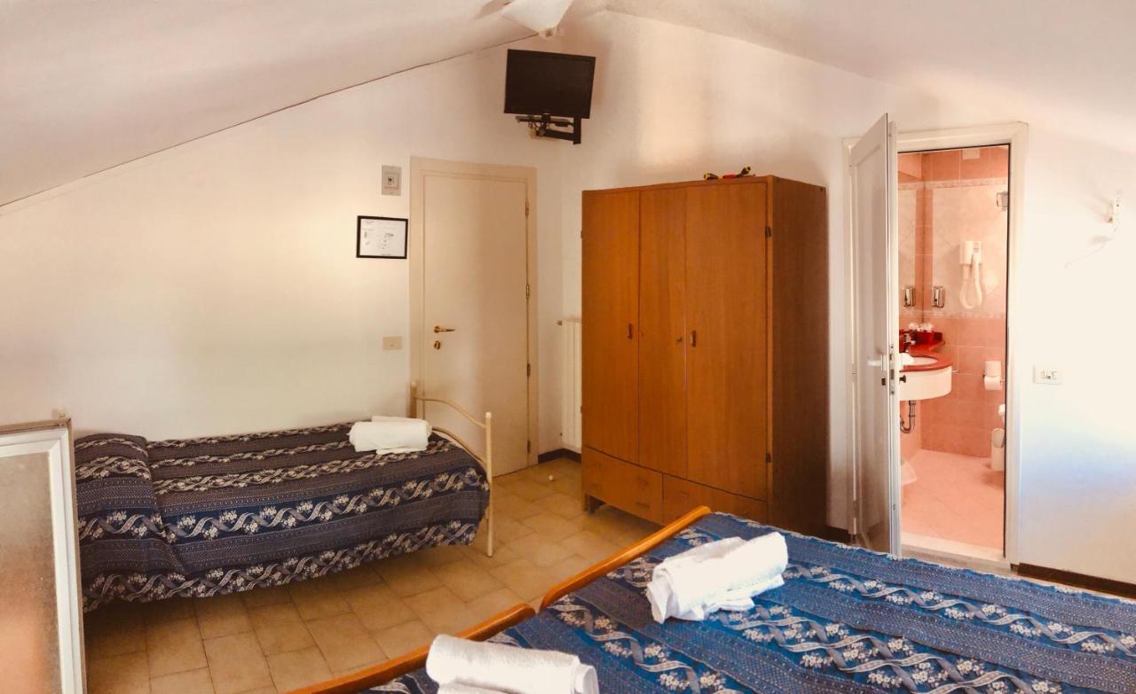Hotel Villa Lieta Rimini Esterno foto