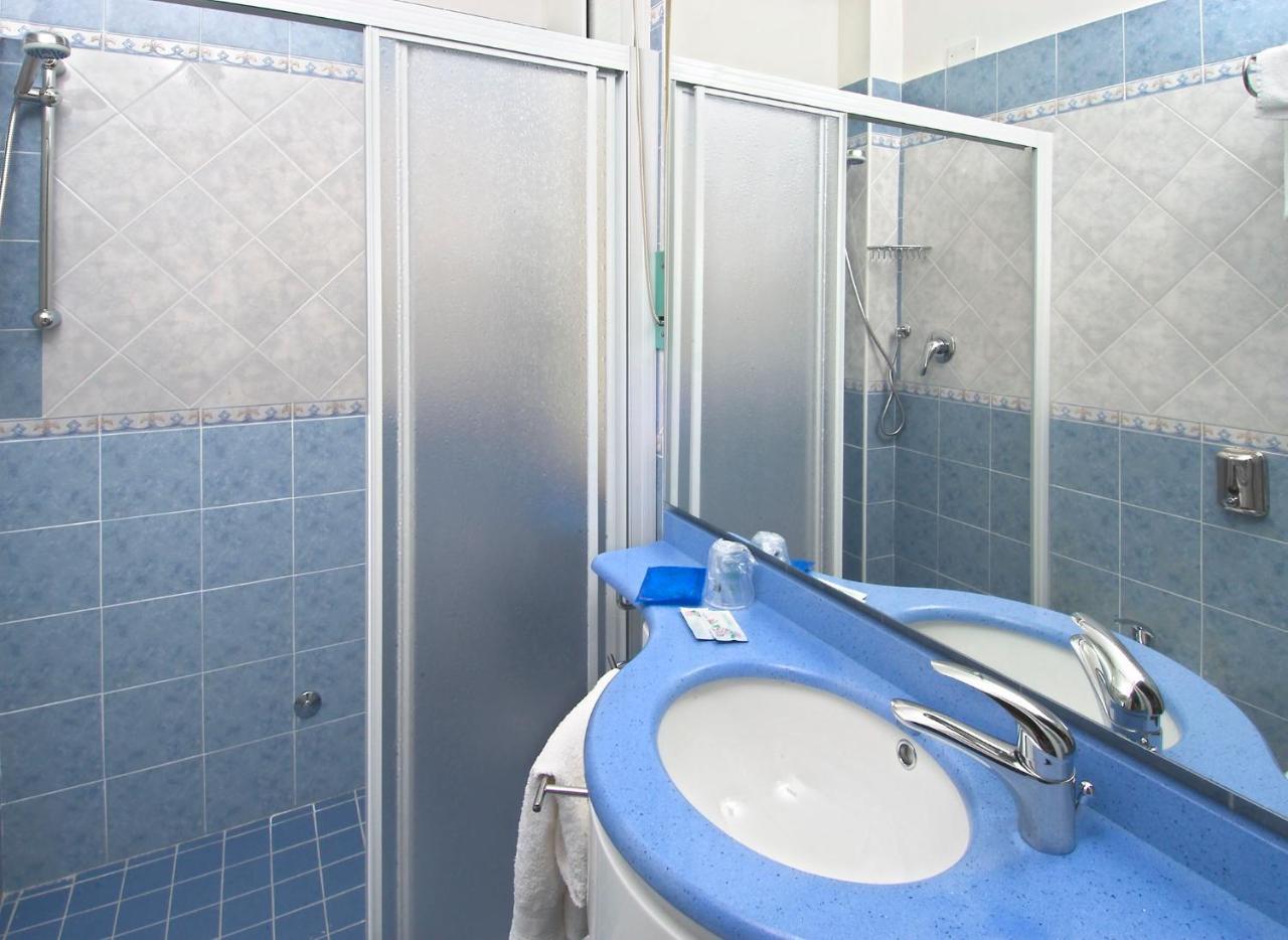 Hotel Villa Lieta Rimini Esterno foto