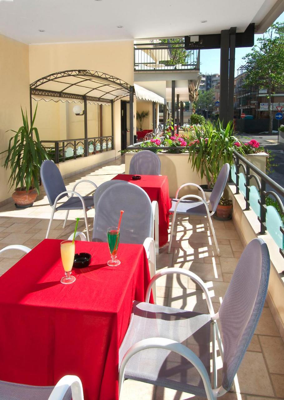 Hotel Villa Lieta Rimini Esterno foto