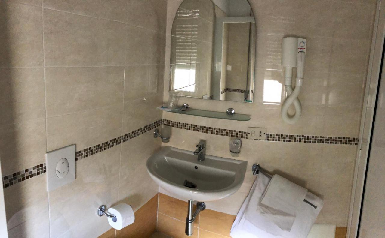 Hotel Villa Lieta Rimini Esterno foto