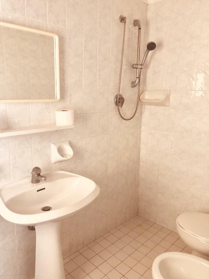 Hotel Villa Lieta Rimini Esterno foto
